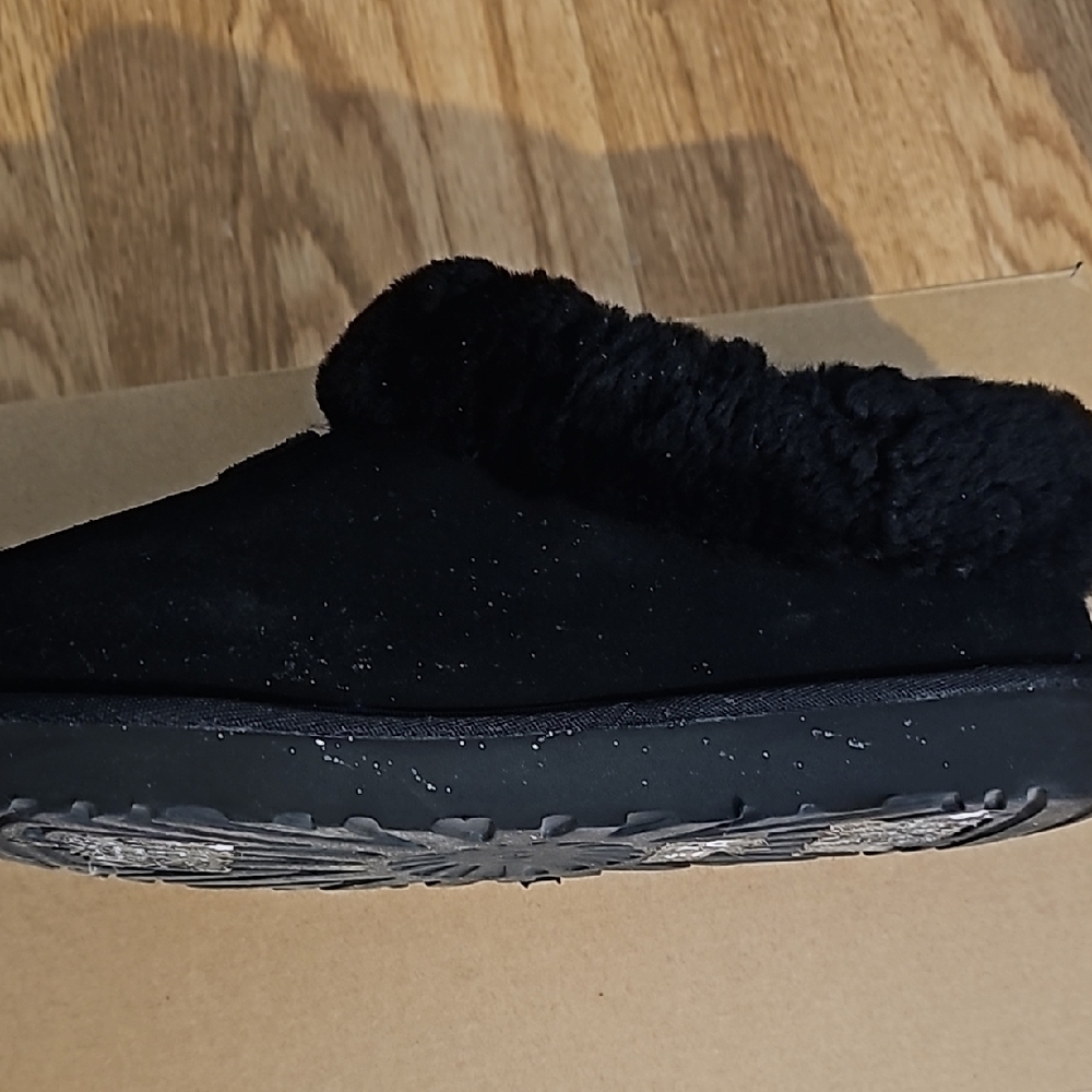 Uggs Women's Black Fur-Lined Slip-On Shoes